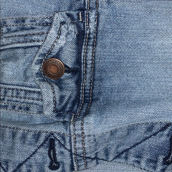 Jean vest - Picture 2 of 3